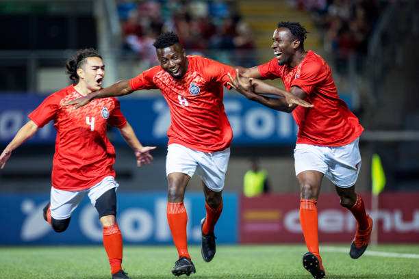 出场前就被 出场前就被