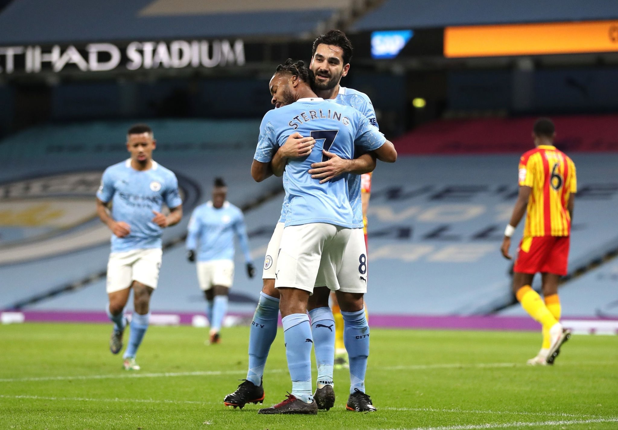 为了踢出精 为了踢出精